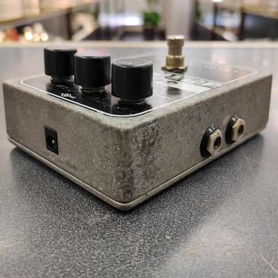 Electro-Harmonix Octave Multiplexer Big Box Analog Sub-Octave Pedal image 5