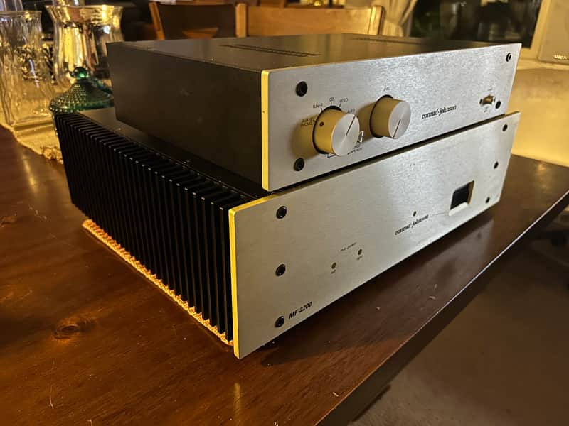 Conrad Johnson PV-10AL & MF-2200 Amplifier Serviced. WILL SEPARATE image 1