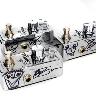Autographed Joe Satriani IK Multimedia TONEX ONE 2025 - Chrome with signature image 6