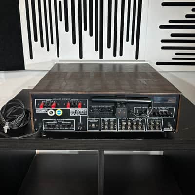 Marantz Model 2235B 35-Watt Stereo Solid-State Receiver 1972 - 1974 - Silver with Wood Case image 8