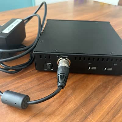 Universal Audio UAD-2 Satellite OCTO Core Thunderbolt DSP Accelerator 2019 - 2020 - Black image 2