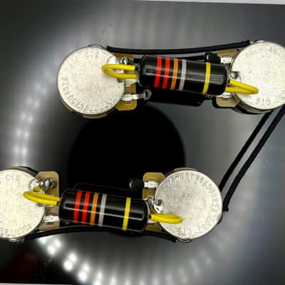 1960's Gibson Les Paul with 50s style wiring harness with new Bumblebee 0.022uF paper in oil capacitors and split short shaft pots image 1