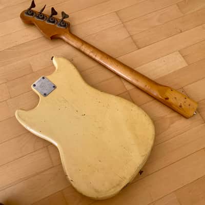 Fender Musicmaster Bass 1971-1972 image 6