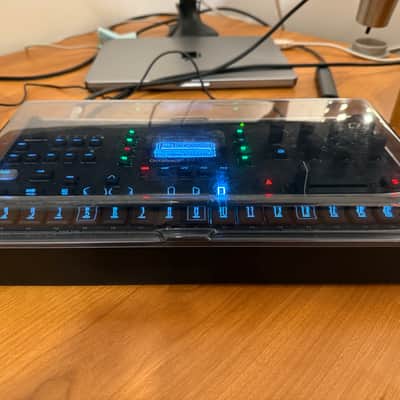 Elektron Octatrack MkII - with decksaver and original box image 3