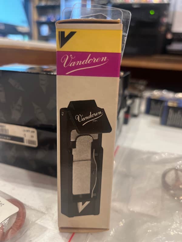 Vandoren Clarinet Reed Trimmer 2010 - Black image 1