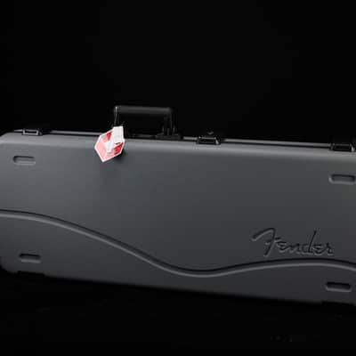 Fender Fender 70th Anniversary American Professional II Stratocaster  Comet Burst 2024 - Comet Burst image 8