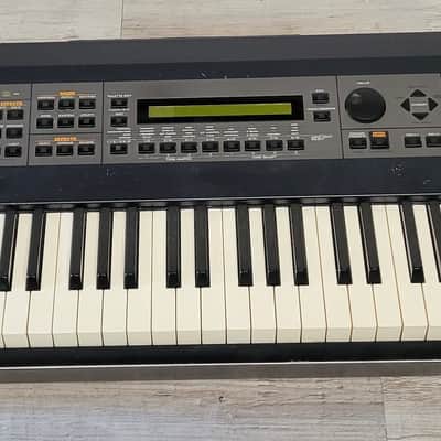 Roland XV-88 128-Voice 88-Key Expandable Digital Synthesizer