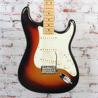 Fender - Stratocaster Deluxe Plus Electric Guitar, 3TB - w/OHSC - x6928 - USED image 1