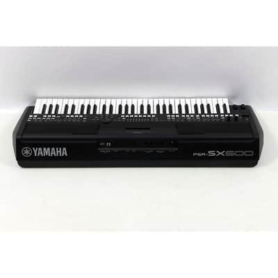 Yamaha PSR-SX600 61-Key Arranger Keyboard Regular image 2
