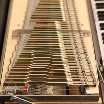 Fender Rhodes Mark I Stage 73-Key Electric Piano - 1977- Black Rounded Top image 8