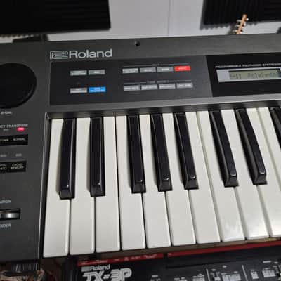 Roland Alpha Juno-1 49-Key Programmable Polyphonic Synthesizer 1985 - 1988 - Black image 2