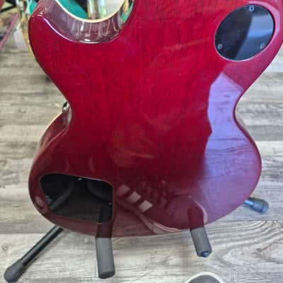 Gibson Les Paul Classic 2023 - Translucent Cherry W/Hardcase image 7
