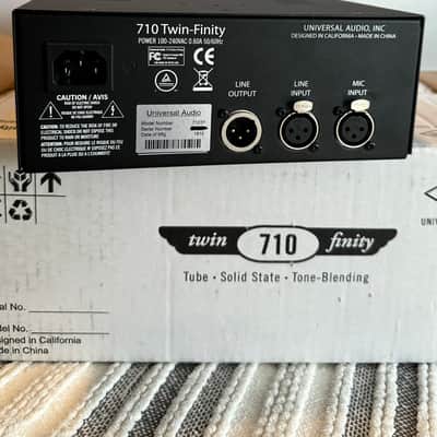Universal Audio 710 Twin-Finity Microphone Preamp 2009 - Present - Silver image 3