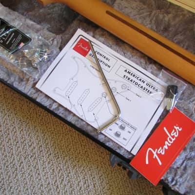 2022 Fender American Ultra Stratocaster Arctic Pearl Metallic w/OHSC & Tags NM/M image 12