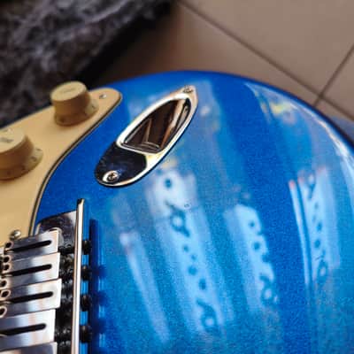 Fender Stratocaster American Ultra HSS 2019 Cobra Blu image 14
