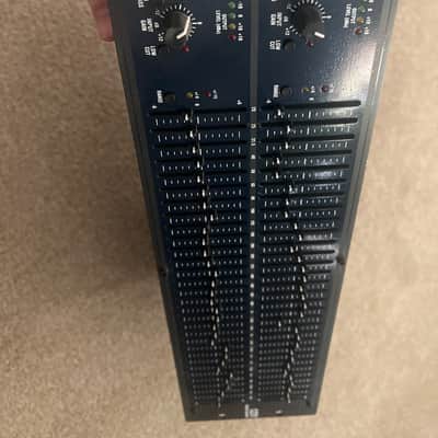 dbx 1231 Dual Channel 31-Band EQ 2010s - Black image 2