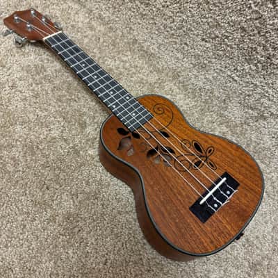 Makani Ukulele image 2