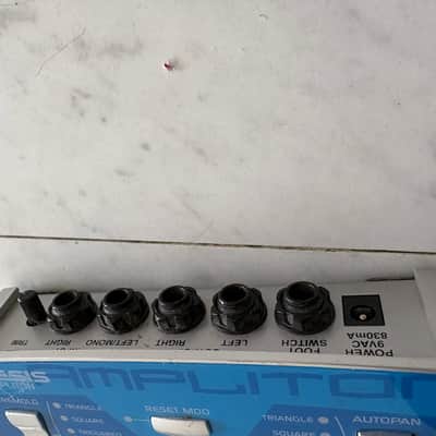 Alesis ModFX Ampliton Tremolo and Auto Pan 2000s - Blue image 4