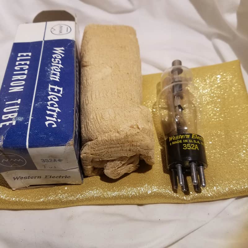 Western Electric ONE (1) 352A triode duodiode AT1000 TESTED Vacuum Tube IOB Audio 1968 image 1