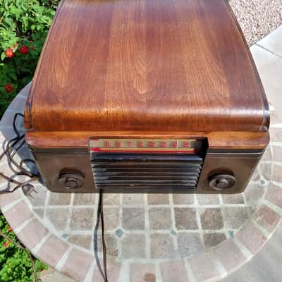 Vintage RCA Victor Victrola Model 65U Tube Radio & Phonograph Combo image 7