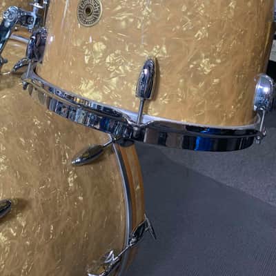 Gretsch BroadKaster Series 13/16/24 Drum Kit Set in Vintage Marine Pearl (Rm4) image 6