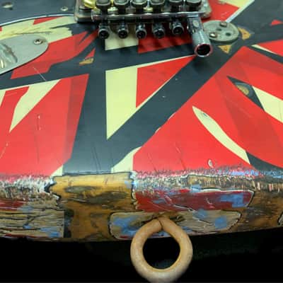 EVH frankenstrat Lefty franky type 2018-2023 - Black & Red, White image 7