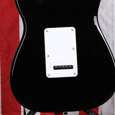 Squier Affinity Stratocaster Pack with Mustang Micro Amp - Black image 6