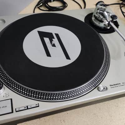Pair of Technics SL-1200MK2 Turntables – Silver | Legendary Direct Drive DJ Turntables image 3