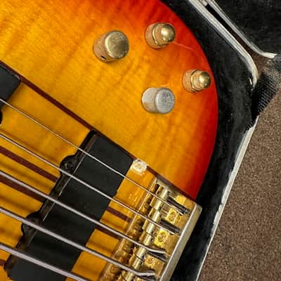 Used PEAVEY TL-Five 5-string electric Sunburst Orange w/ Hard Case BASS guitar TL-5 image 5