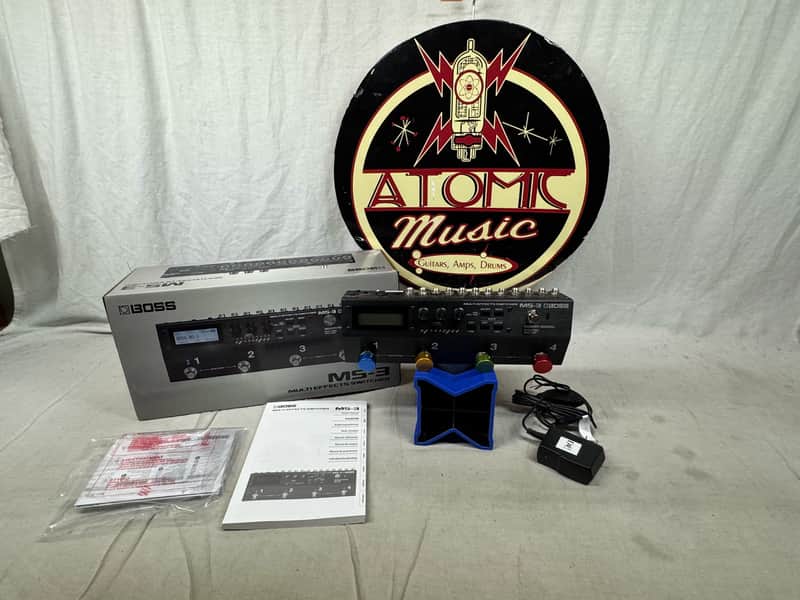 Boss MS-3 ms3 Multi-Effects Switcher Pedal with Power Supply + Box image 1