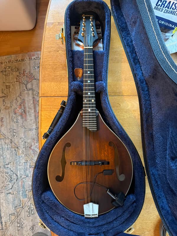 Eastman MD305 Solid Spruce/Maple A-Style Mandolin
