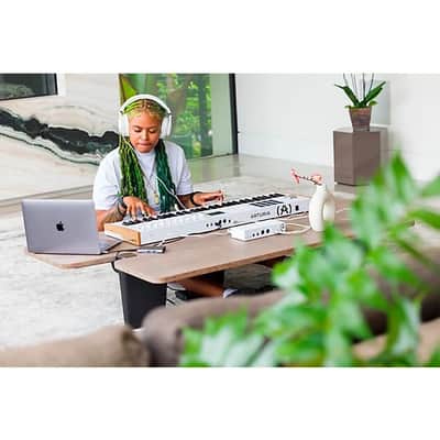 Arturia KeyLab 49 mk3 2024 - White image 9
