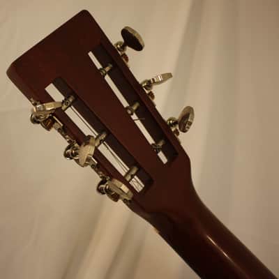 Martin Custom Shop 00-18VS UMGF 2013 Ambertone 1933 Sunburst image 8