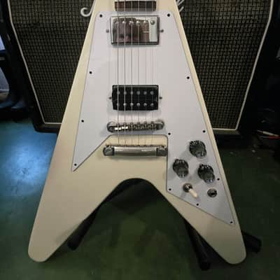 2014 Gibson Custom Shop, Benchmark 67 Flying V White image 3