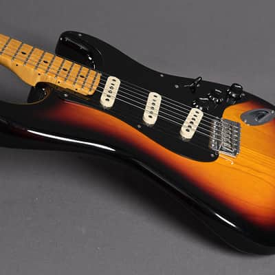 Fender American Custom Strat 3 Color Sunburst 2018 image 3