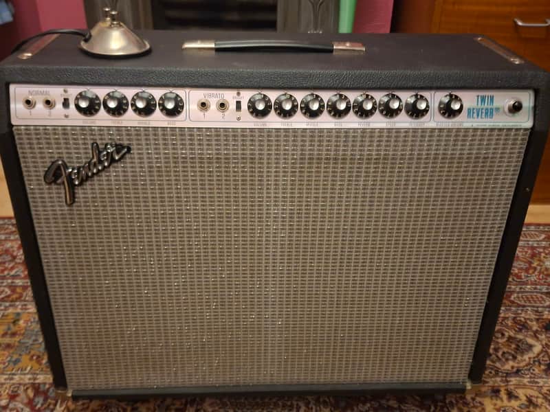 Fender Twin Reverb 2-Channel 100-Watt 2x12" Guitar Combo 1972 - 1976 - Silverface - Mint