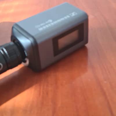 Sennheiser Professional Sennheiser Complete ENG / Interview Audio Kit image 18