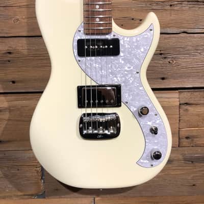 G&L Fallout - Vintage White image 1