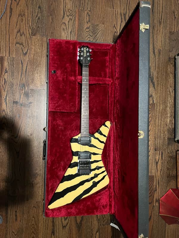 Hamer Blitz 1980s - Yellow tiger stripe Mick Mars image 1