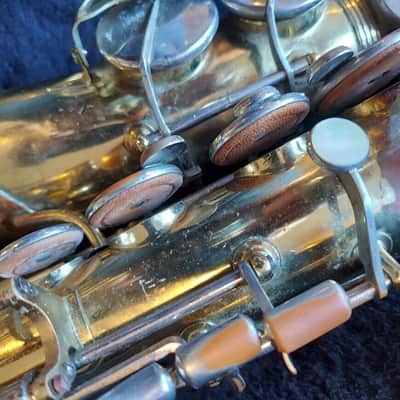 Olds Parisian Ambassador Alto Saxophone, France, Good Condition image 14