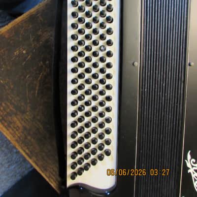 Rio accordion,120 bass,3/4 reeds,LMM,17.5" KB,toggle treble register, image 7