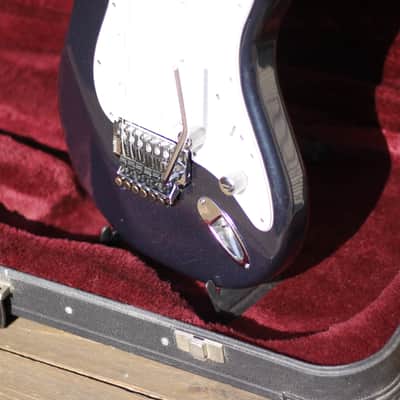 Peavey Falcon Active Blue 1990's - Blue image 5