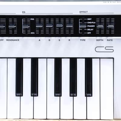 Yamaha Reface CS 8-Note Polyphonic Virtual Analog 37-Key Mobile Mini Synthesizer image 8