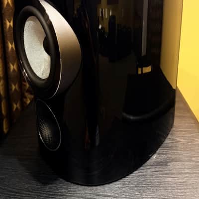 Bowers & Wilkins 805 D4 Black Gloss Bookshelf Speakers – Pair – Showroom Demo image 4