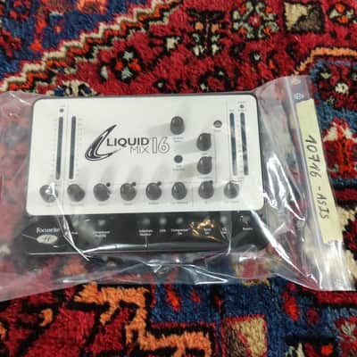 Focusrite Liquid Mix 16 2010 - White image 3