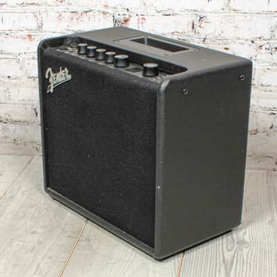 Fender - Mustang LT25 1x8 25w Digital Modeling Guitar Combo Amp - USED image 3