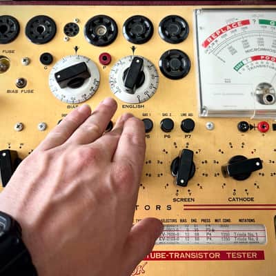 GE 12AX7A Vacuum Tube Circa-1960s-Glass image 3