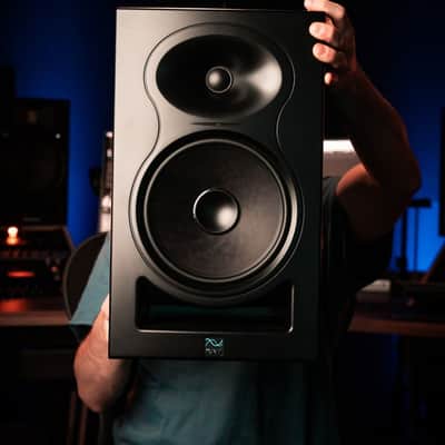 Kali Audio LP-6 V2 Project Lone Pine 6.5" Powered 2-Way Studio Monitor Pair Bundle + Mophead Cables image 6