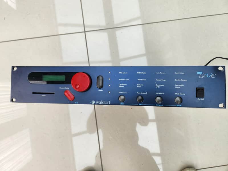 Immagine Waldorf Microwave Rackmount Wavetable Synthesizer 1989 - Blue - 1