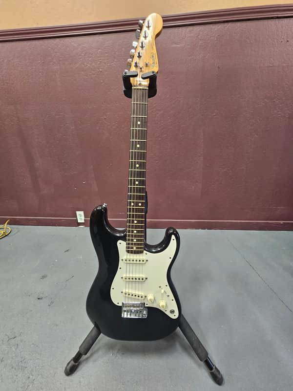 Fender Stratocaster  1983 - Black  USA Dan Smith Flawless image 1